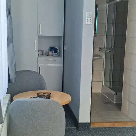 And Πανσιόν Vlasic